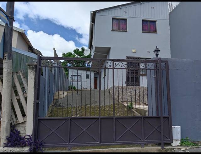 3 BEDROOM HOUSE FOR SALE IN MONTFORD